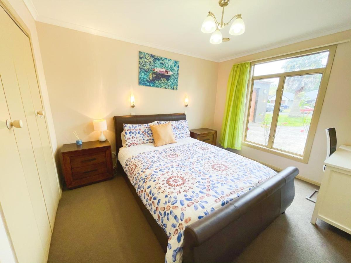 Private And Perfect For Families, Rotorua Escape Villa Esterno foto